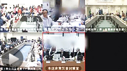 福島第1にいる作業員の退避について話す幹部。昨年3月14日午後7時54分ごろ